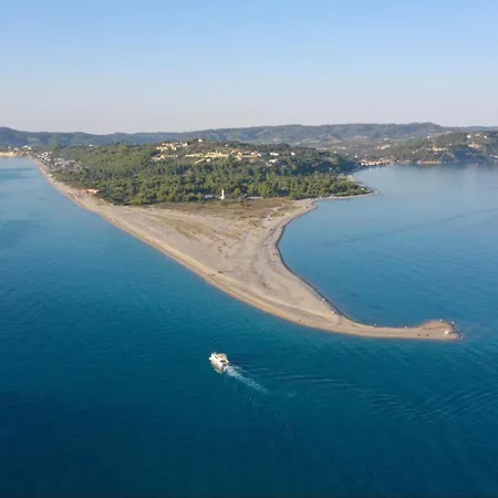 Kamino Apartman Kalándra